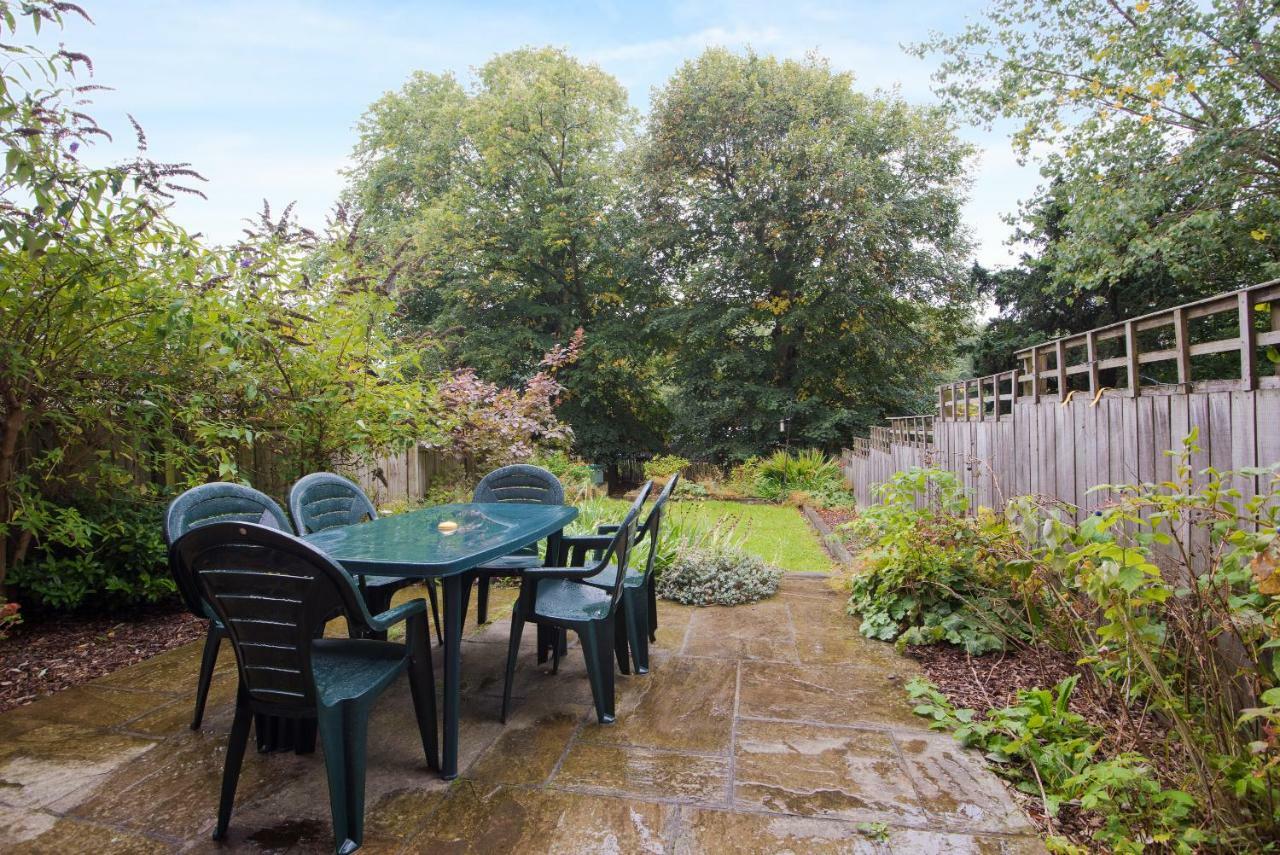 Dalton Crescent Villa Durham Exterior photo