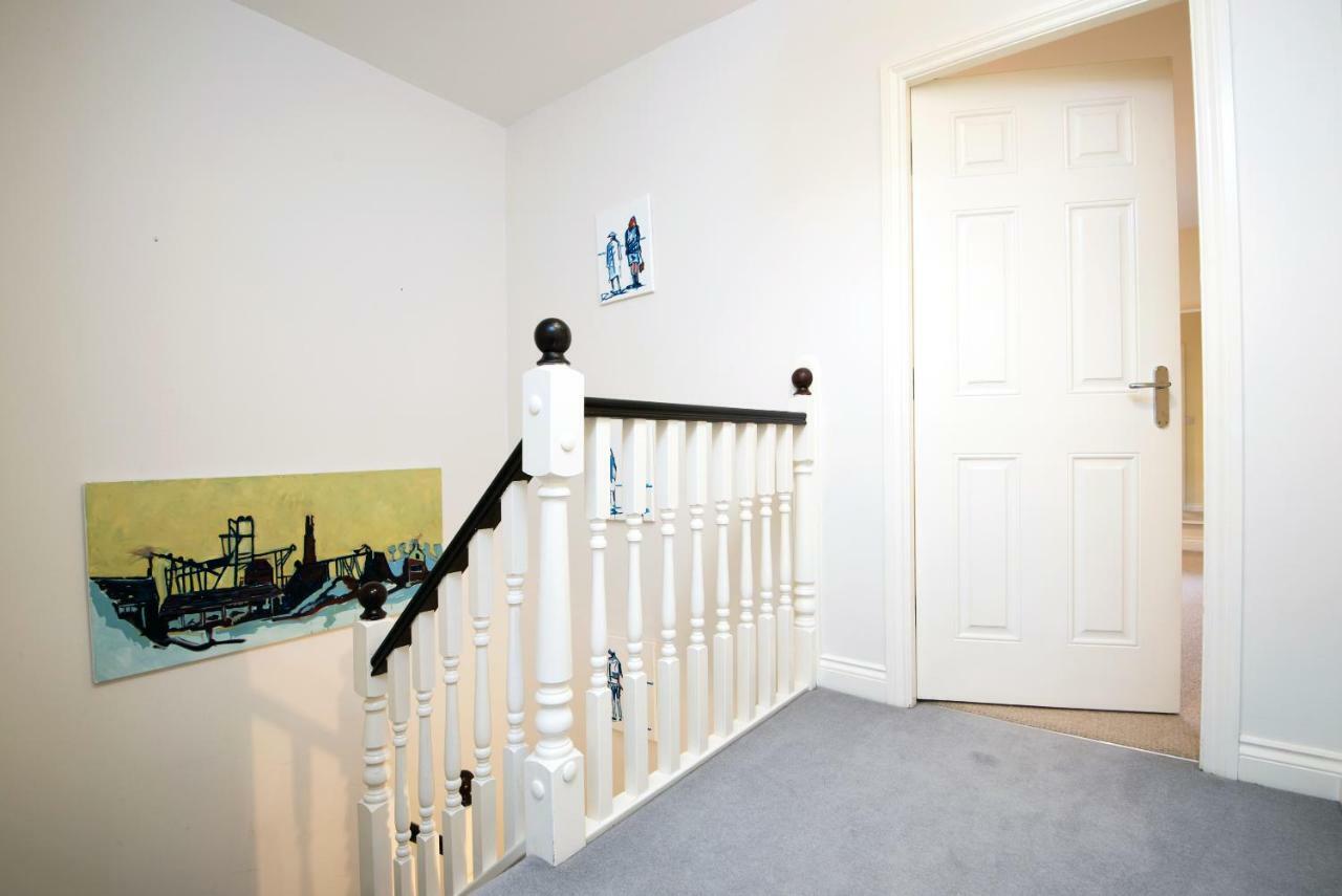 Dalton Crescent Villa Durham Exterior photo