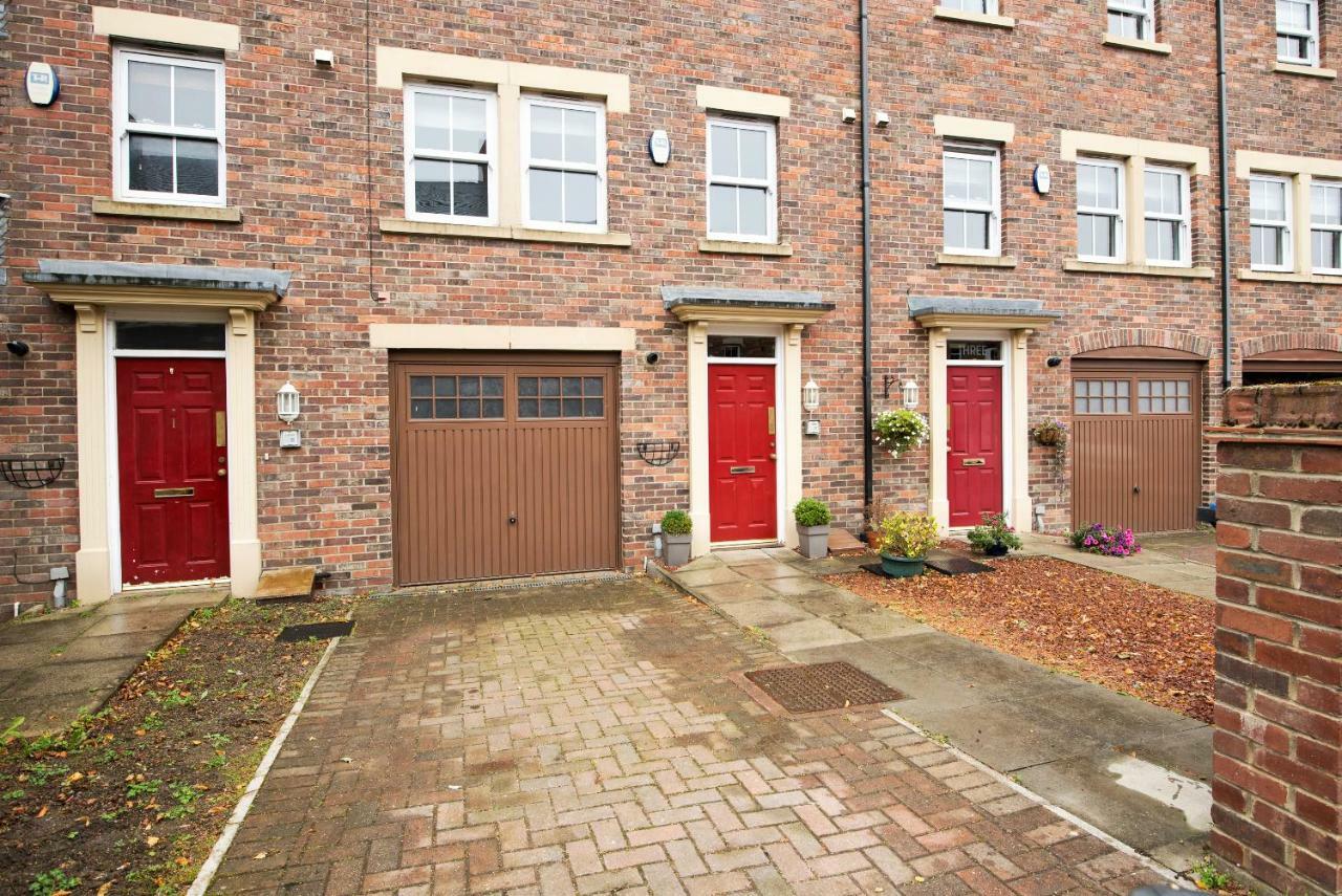Dalton Crescent Villa Durham Exterior photo